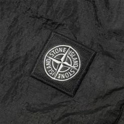 Stone Island NYLON METAL PANTS 721565236 -NIke Shop 0eada9bcc5b1ff173487f2ebd948c6e0 88193c18 844d 4b50 a38f a606c91332c4