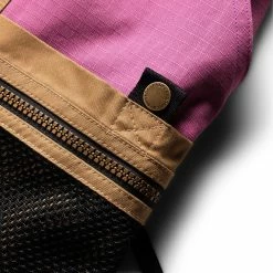 New Balance X BODEGA RENAISSANCE PANT 18 New Balance X BODEGA RENAISSANCE PANT -NIke Shop 9060 Cargo Khaki 7