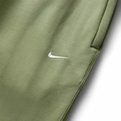 Nike SOLO SWOOSH PANT 9 Nike SOLO SWOOSH PANT -NIke Shop NIKESOLOSWOOSHPANTOILGREENWHITESDX1364 386 3