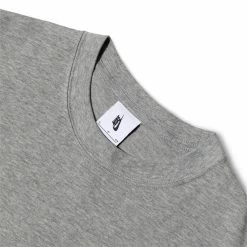 NIKELAB SOLO SWOOSH SS KNIT 7 NIKELAB SOLO SWOOSH SS KNIT -NIke Shop NikeMNKSOLOSWSHSSKNITTOPDKGREYHEATHERWHITESCV0559 063 3