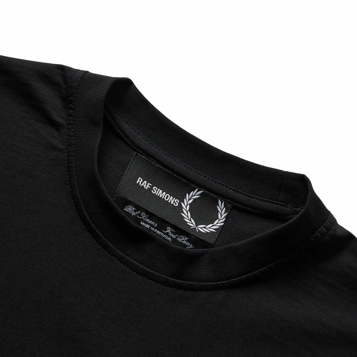 Fred Perry X RAF SIMONS PRINTED SLEEVE T-SHIRT 5 Fred Perry X RAF SIMONS PRINTED SLEEVE T-SHIRT - Image 3