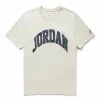 Air Jordan HOLIDAY S/S CREW 1 Air Jordan HOLIDAY S/S CREW -NIke Shop jordanHOLSSCREWRATTANSDV1433 206 1