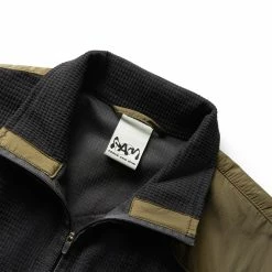 Perks And Mini PATCHED FLEECE JACKET 9 Perks And Mini PATCHED FLEECE JACKET -NIke Shop perks miniPATCHEDFLEECEJACKETBLACKANDBITSS39153 3